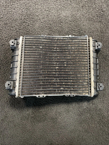 Radiador Adicional Para Refrigerante Original Audi S3